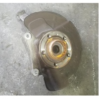 Left Front Hub / Stub Axle suit suit Volvo XC70 2003-2007